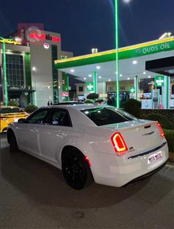 کرایسلەر 300